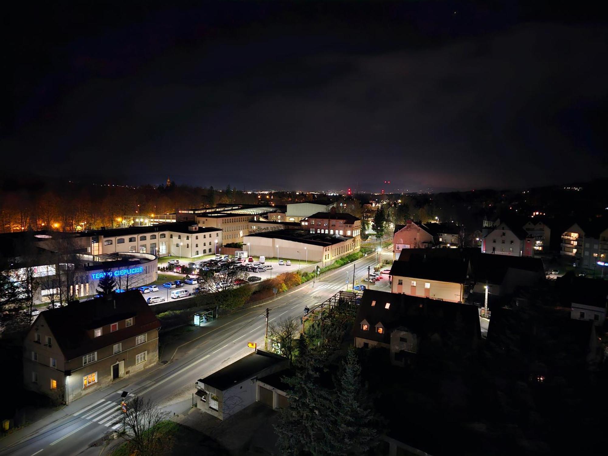 Elizjum Apartament Nad Termami Cieplice Jelenia Gora Exterior photo